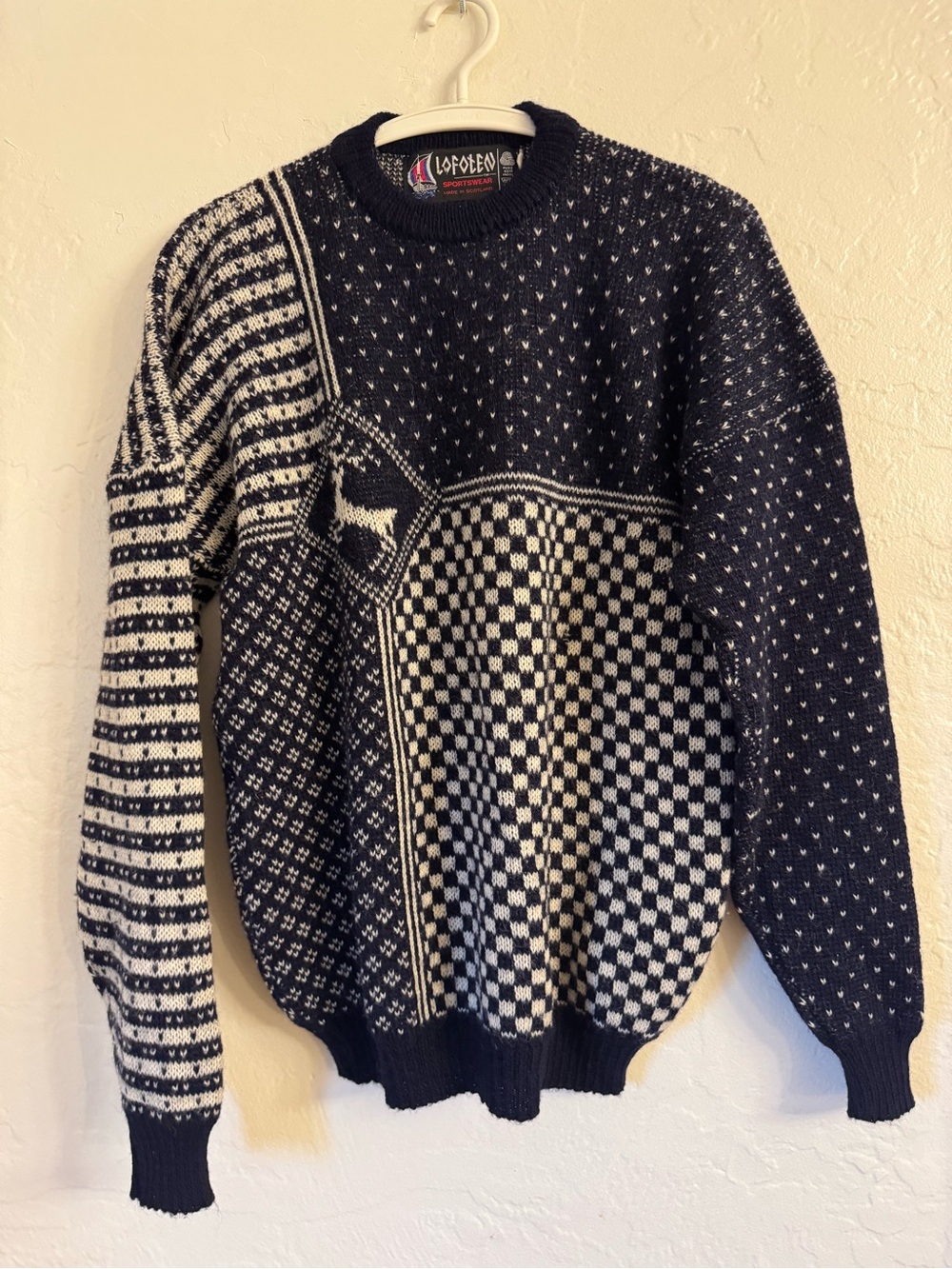 Vintage Lofoten Made in Scotland 100% Pure New Wool Nordic Knit Sweater Men’s L